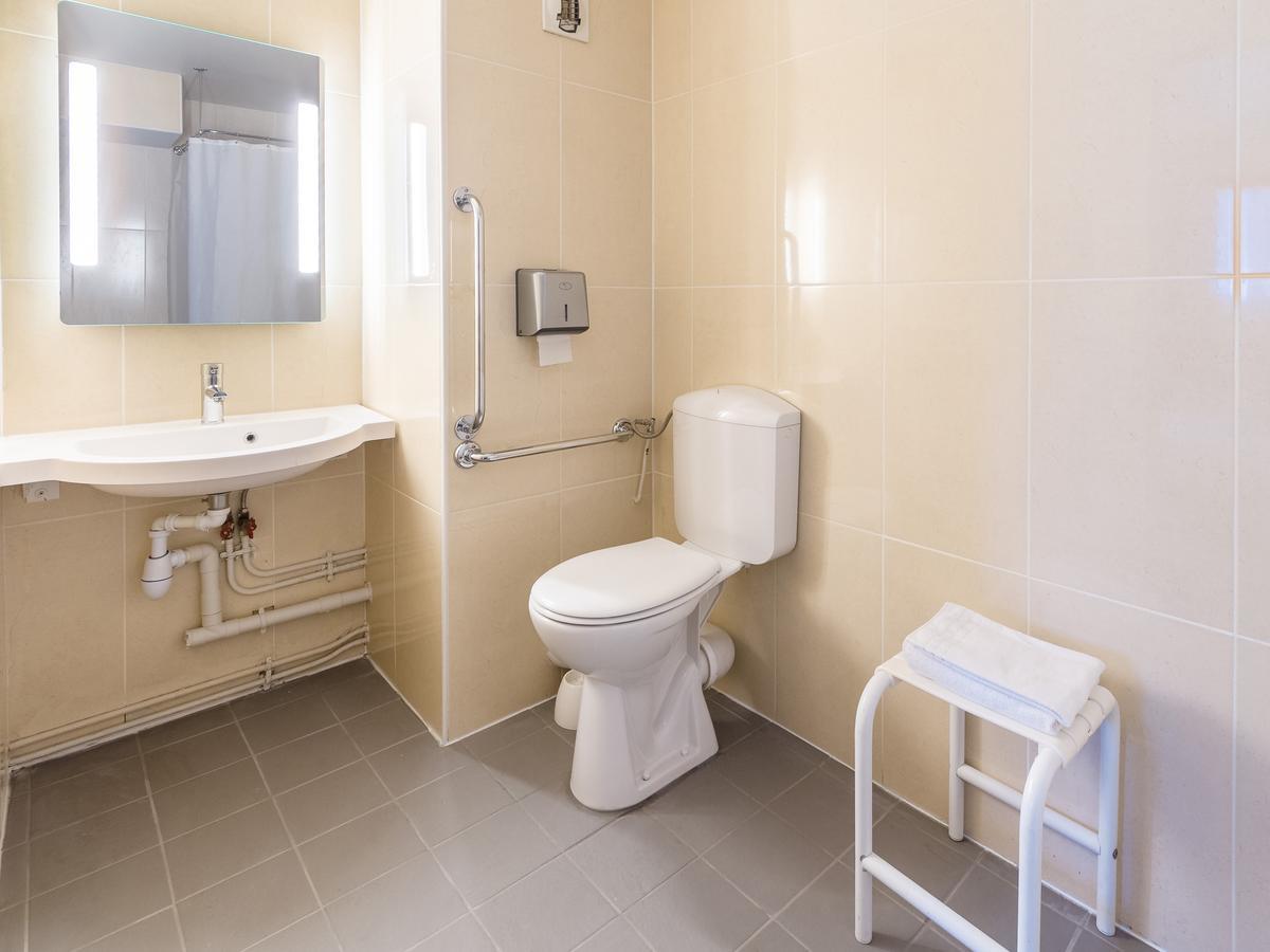 B&B Hotel Angers 2 Universite Beaucouzé Eksteriør billede